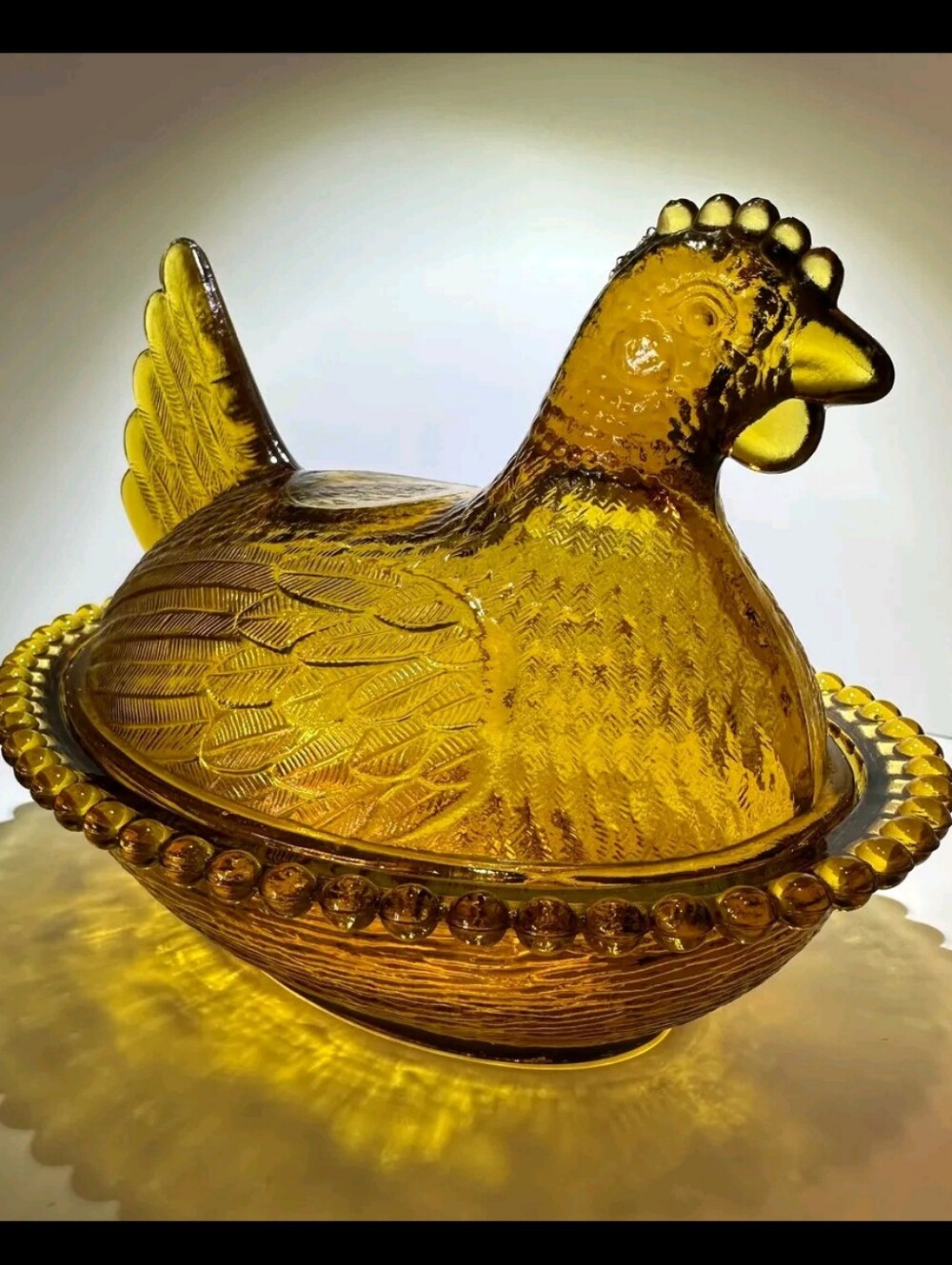 Indiana Glass Amber Hen In A Basket Covered Candy/ Trinket Dish